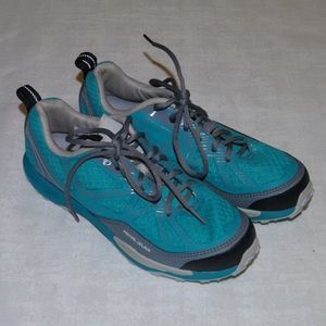 PEARL IZUMI WOMENS 40 9.5 SHOES CYCLING BIKE SPIN